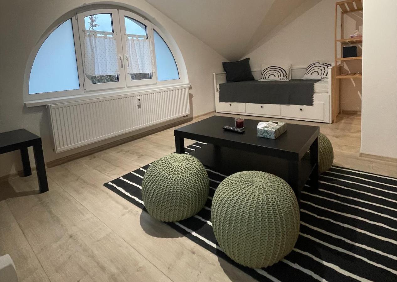 Pension Vlevo Dole - No 6 Rokytnice nad Jizerou Exteriör bild